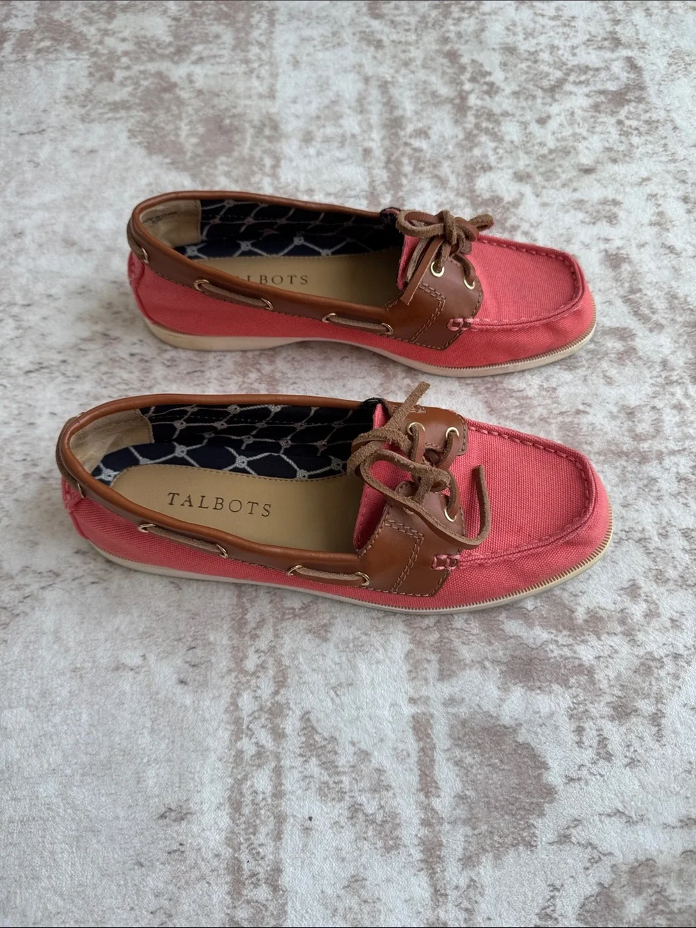 Talbot’s Slip-On Round Toe Drawstring Boat Shoes leather and coral